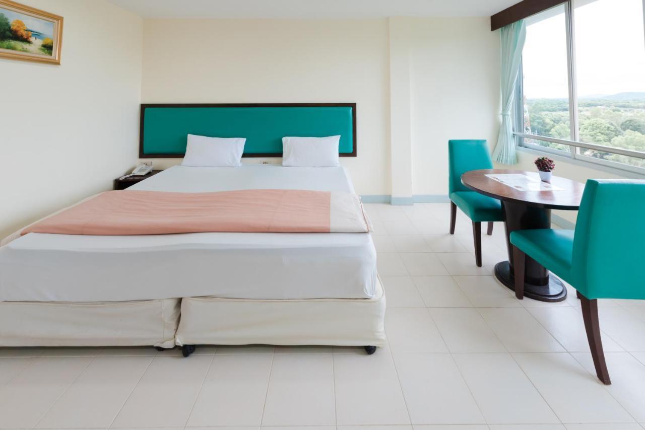 Nice Beach Hotel 2*