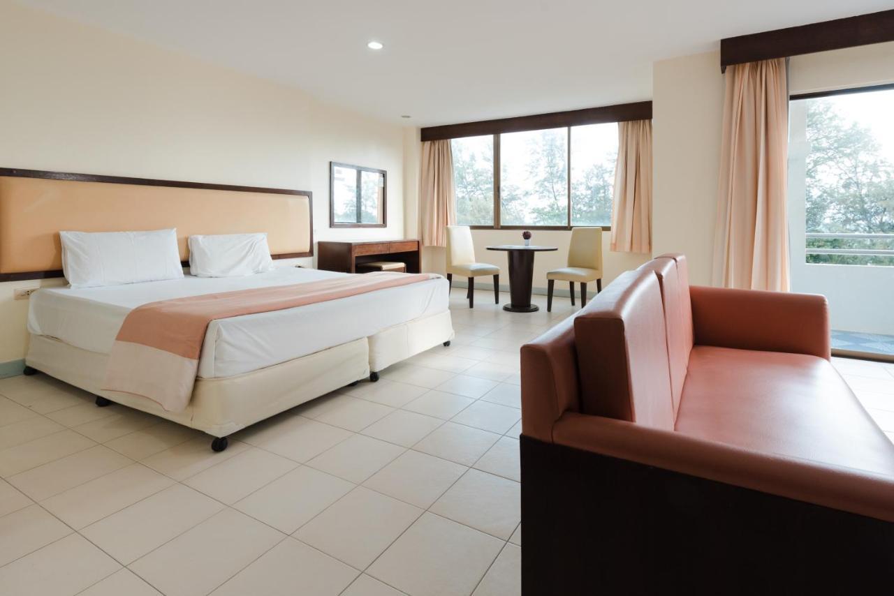 Nice Beach Hotel Rayong