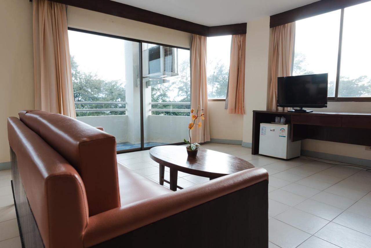 Nice Beach Hotel Hotel Rayong