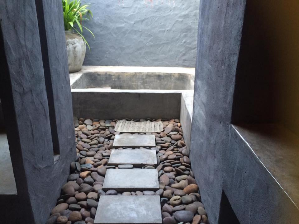 Avatarn Miracles Hotel,