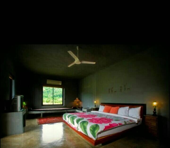 Avatarn Miracles Hotel, Hotel