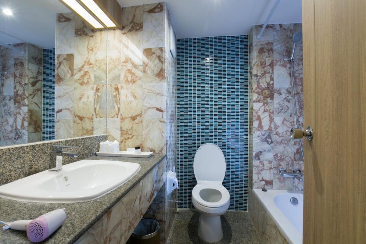 Hotel Royal Palace 3*