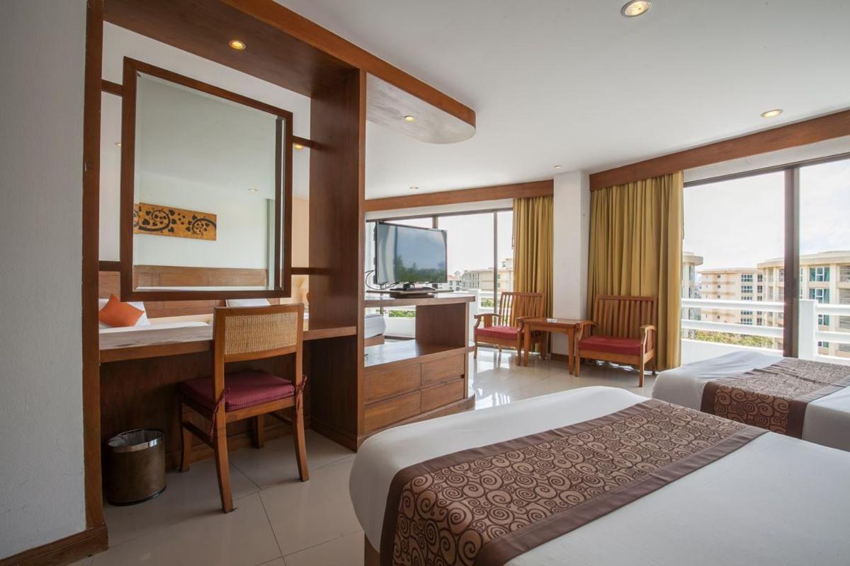 Royal Palace 3*
