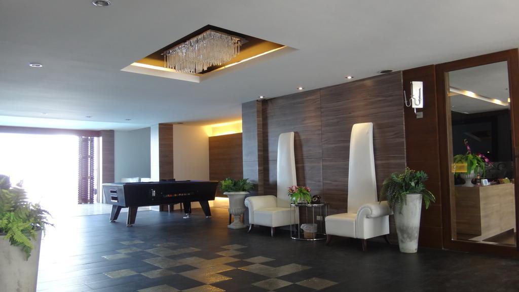 Golden Cliff House 3*