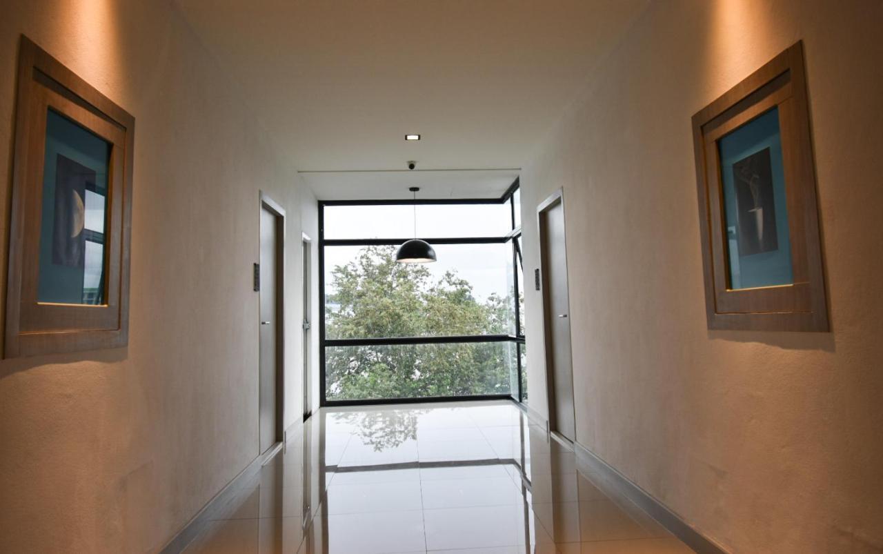 B Boutique 3* Surat Thani