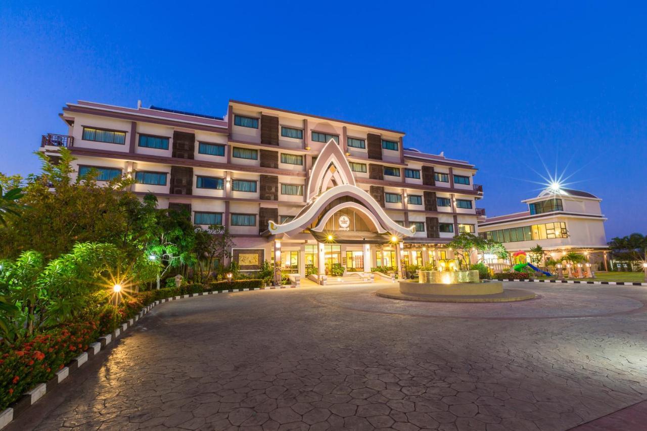 Hotel Phanomrungpuri Buriram 3*