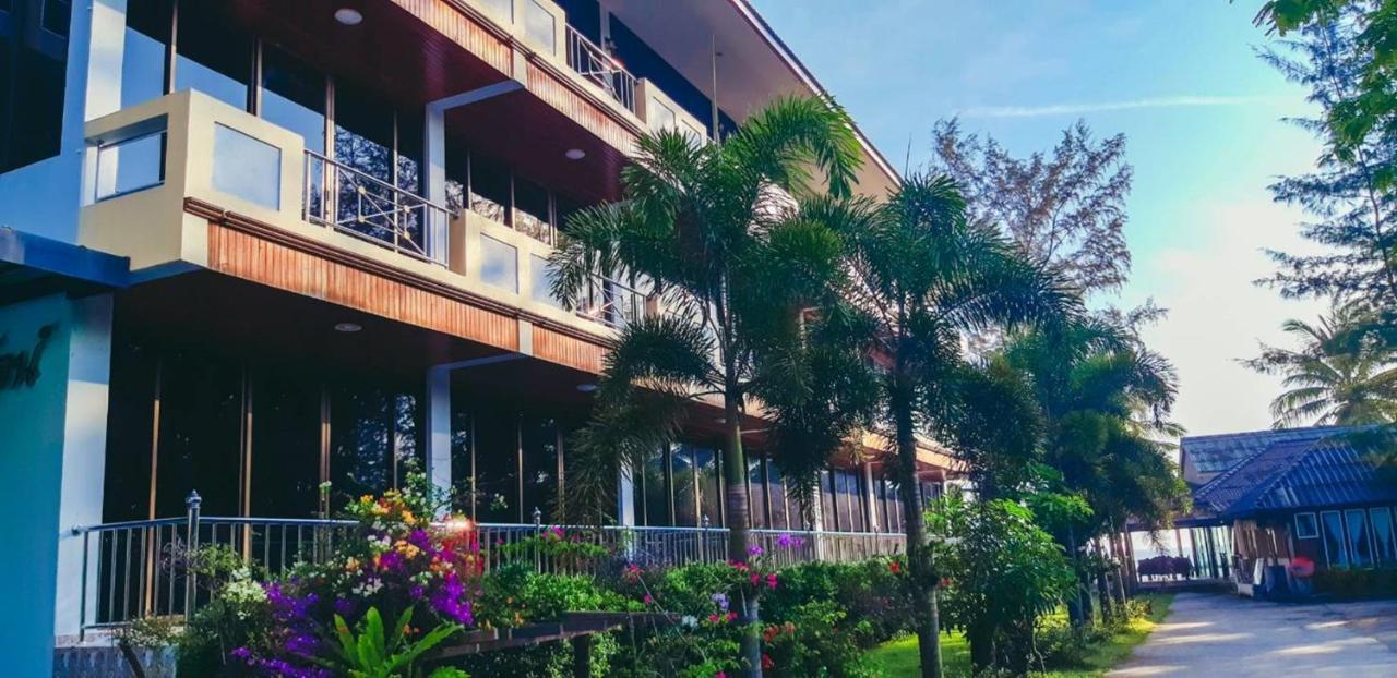 The Uncle And Seaside 3* Bang Saphan Noi