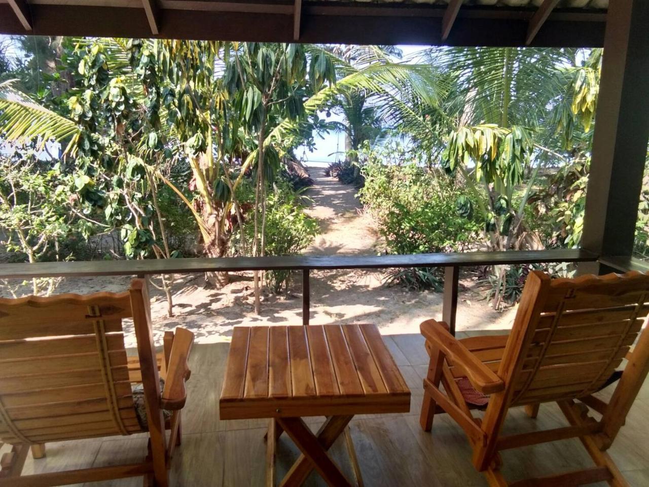 Resort Phayam Coconut Koh Phayam