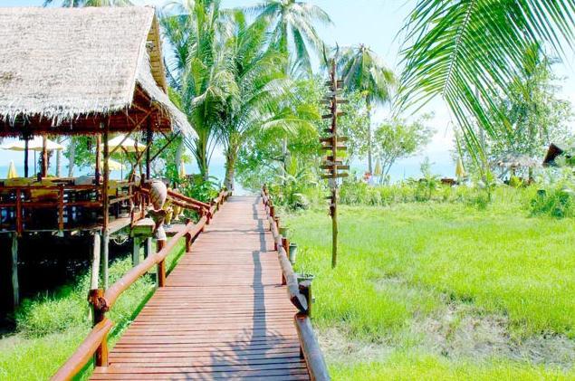 Tenta Nakara And Restaurant Hotel