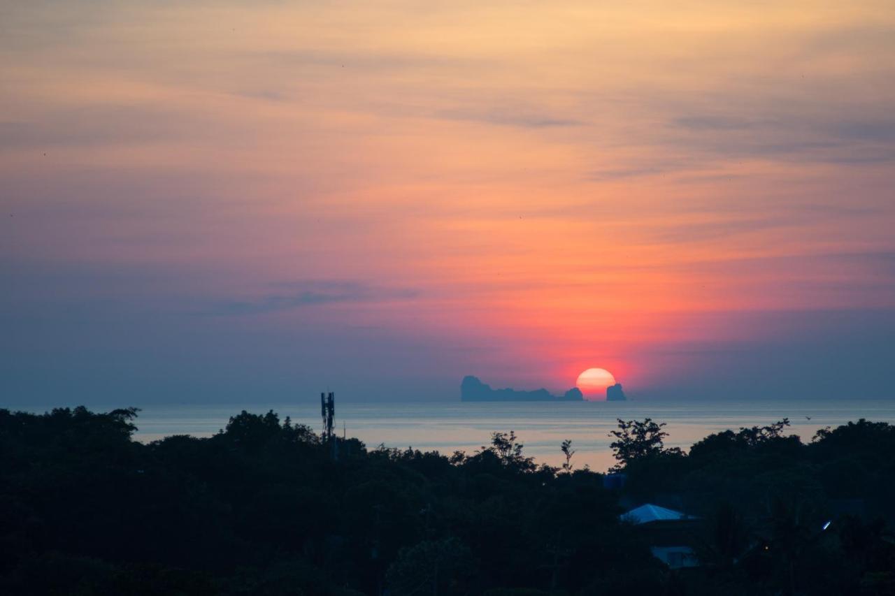 Phuchawee Lanta Koh Lanta