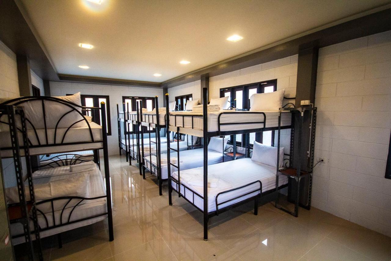 Hotel Billabong And Cafe