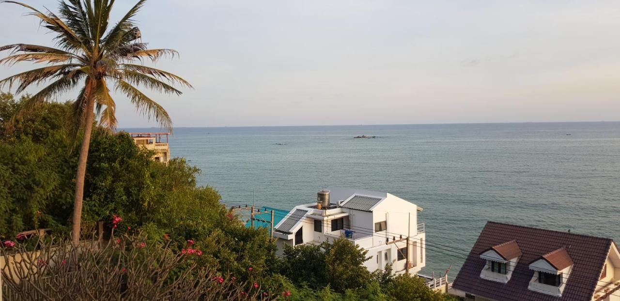 The Sea View Banchang Hostel