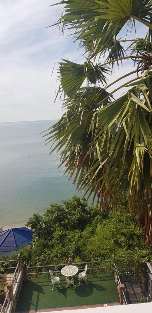 The Sea View Banchang Hostel