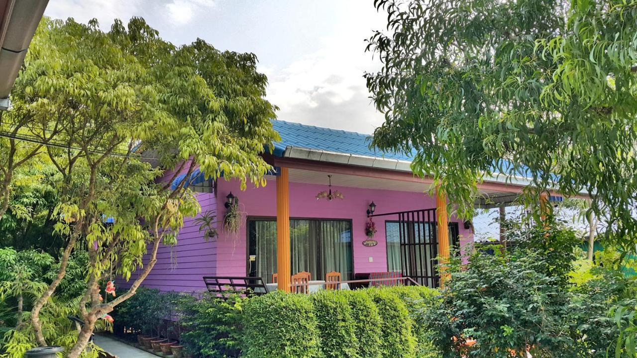 Homestay Warakorn Baansuan Amphawa