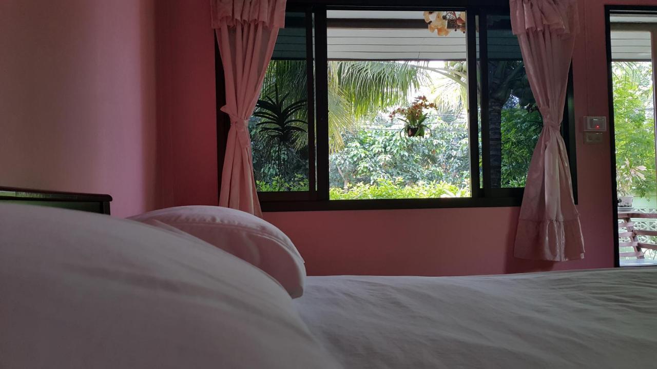 Homestay Warakorn Baansuan Amphawa