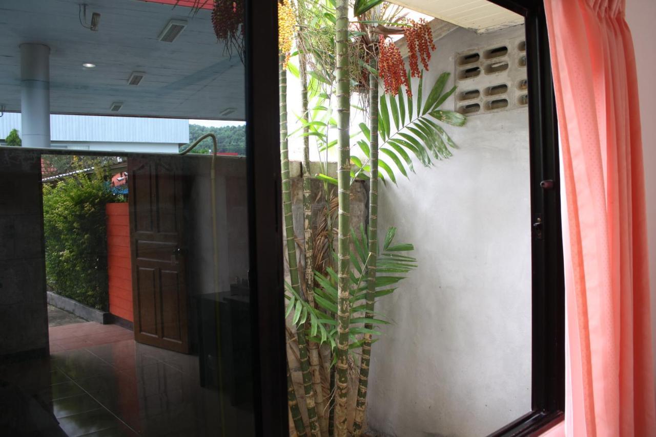 Suksai Buri Guest house