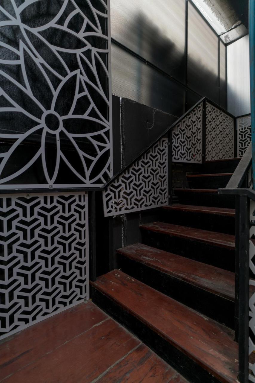 Grey Door Guest house Patong