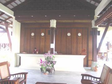 Hotel Blue Village Pakarang