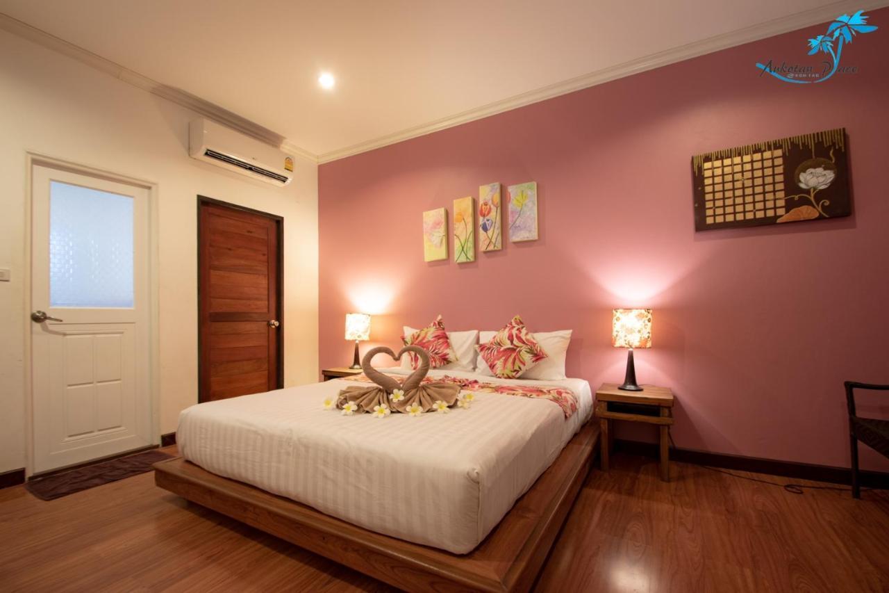 Aukotan Place Hotel