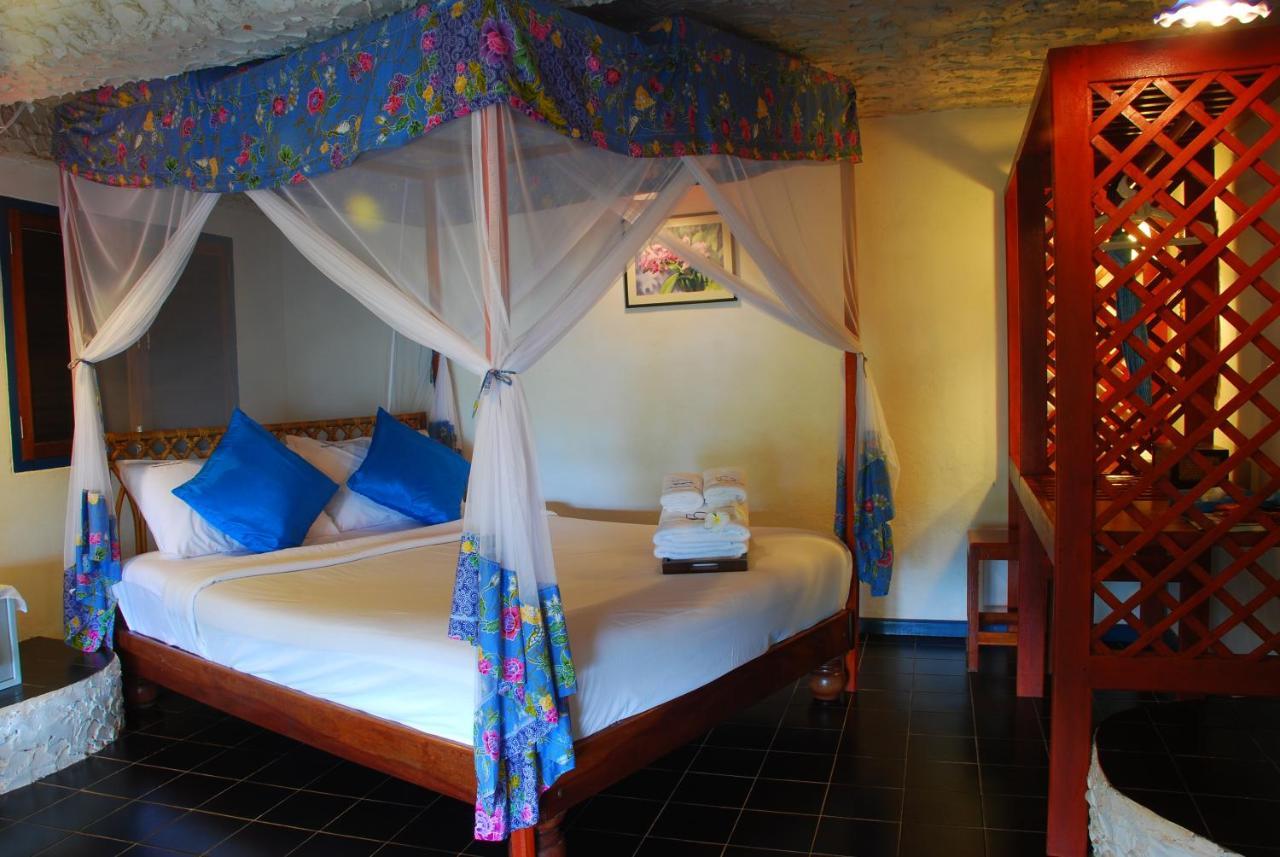Resort Charm Churee Village