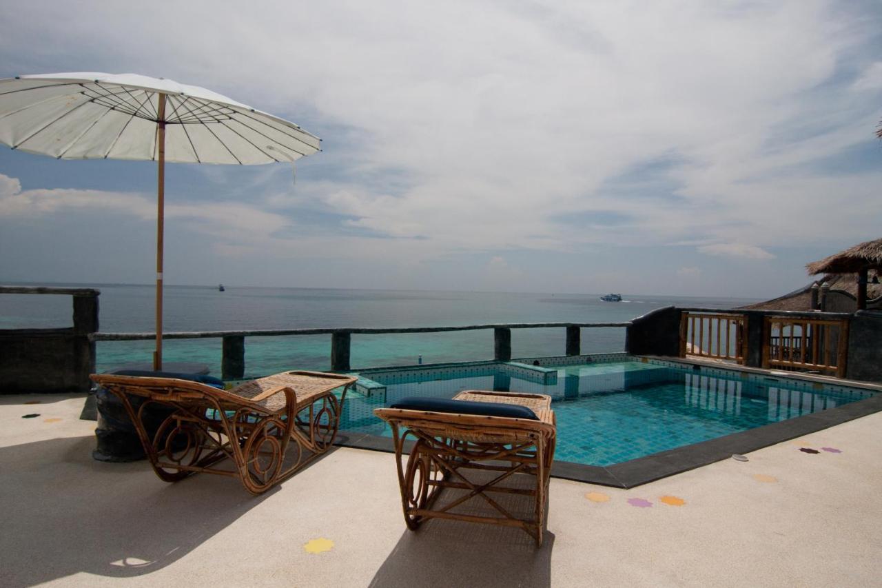 Resort Bamboo Huts 3*