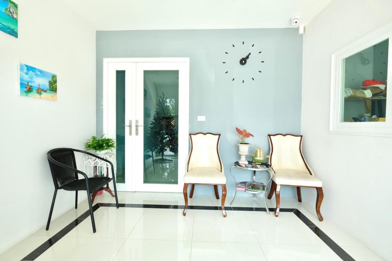 Living At Sphere Aparthotel