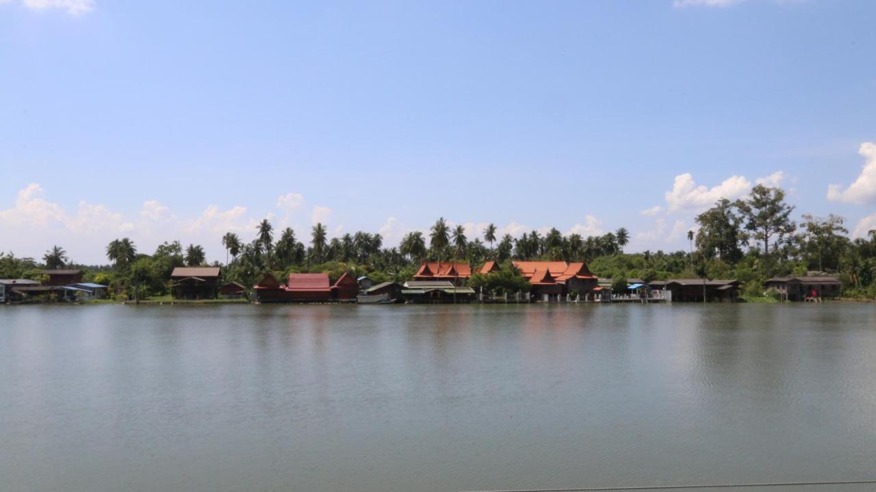 Baantip Suantong Resort Amphawa