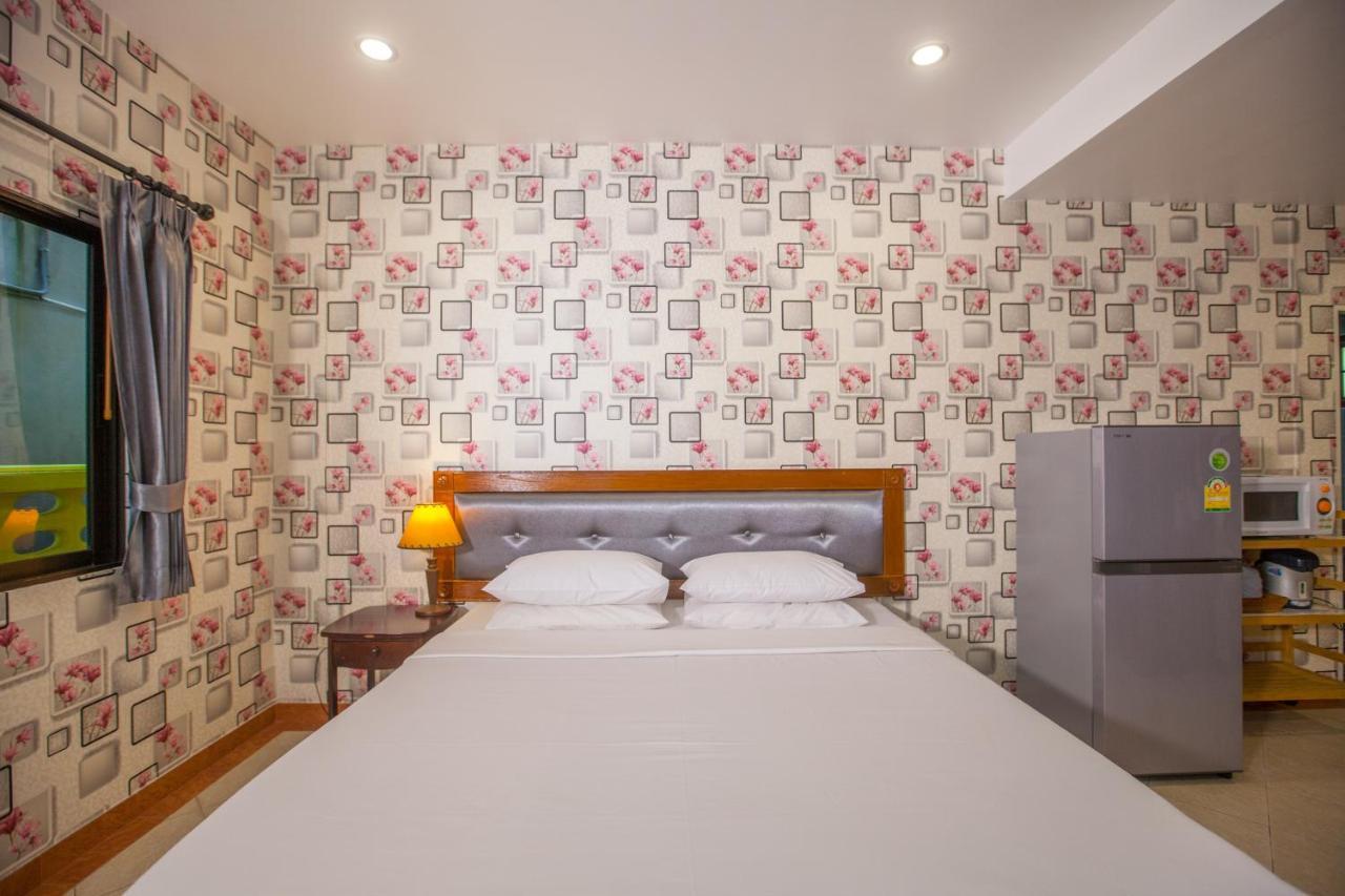 Phuket Apartment *