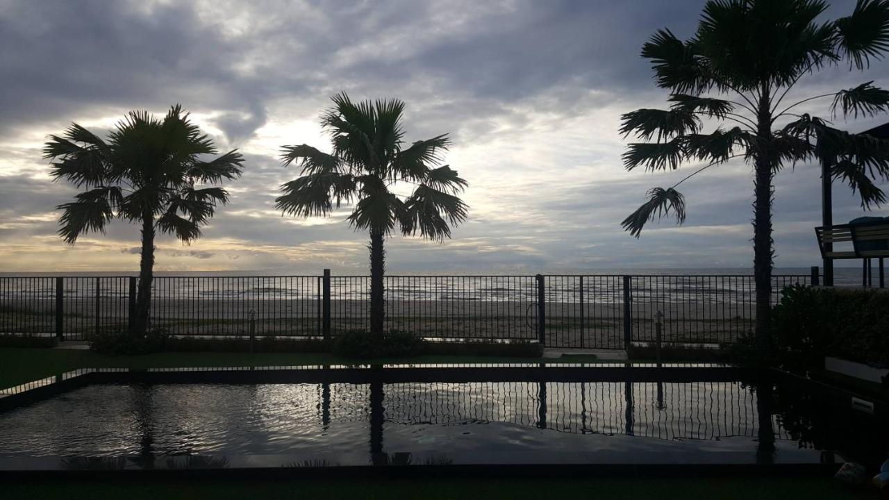 Villa La Playa Front Pool Cha-am,huahin *