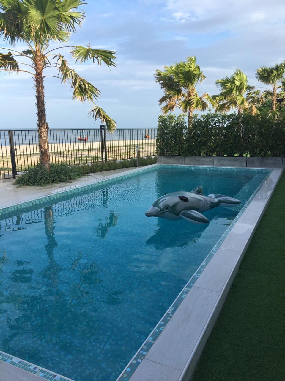 La Playa Front Pool Cha-am,huahin Villa *