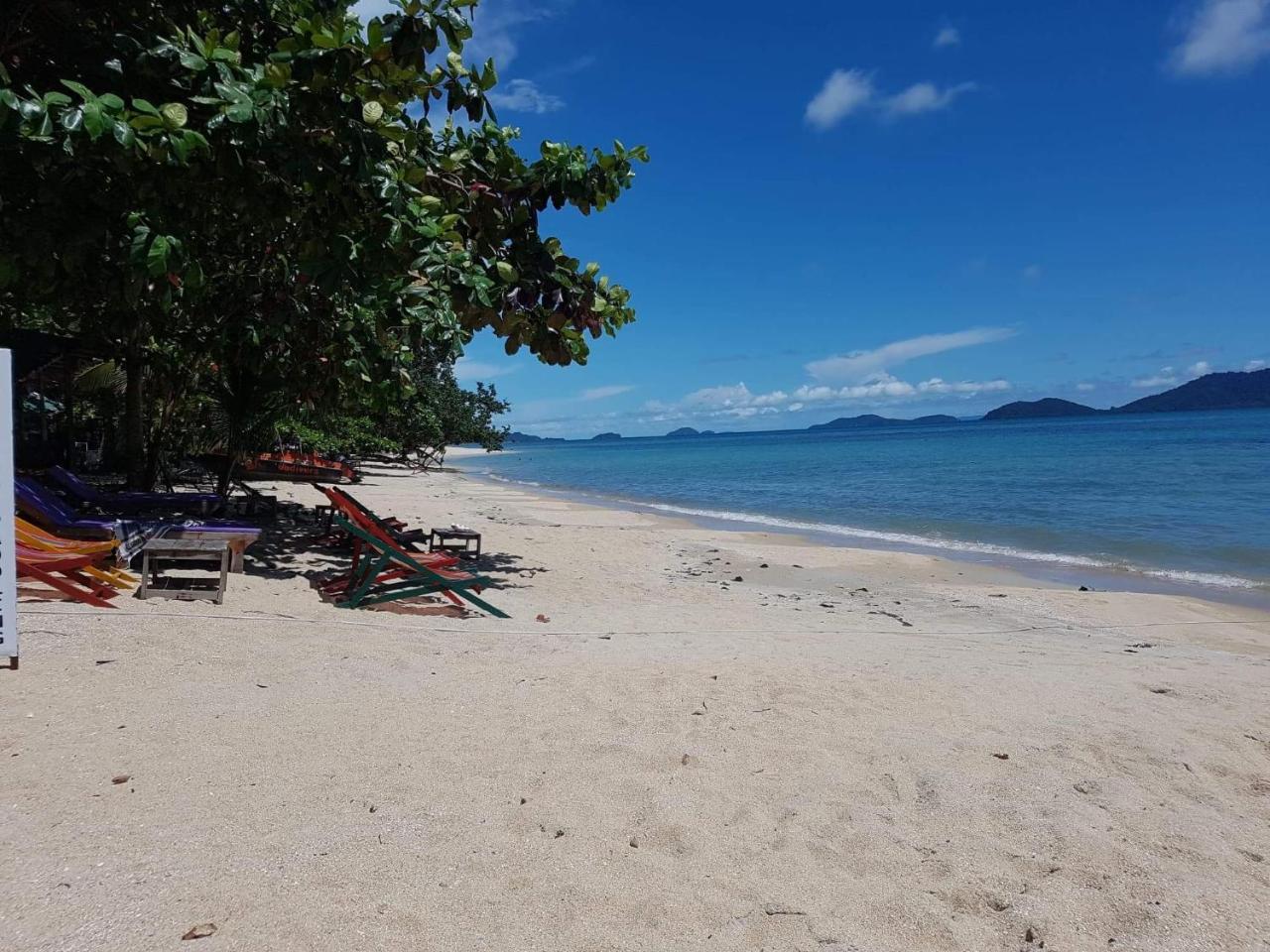 Family Huts Resort