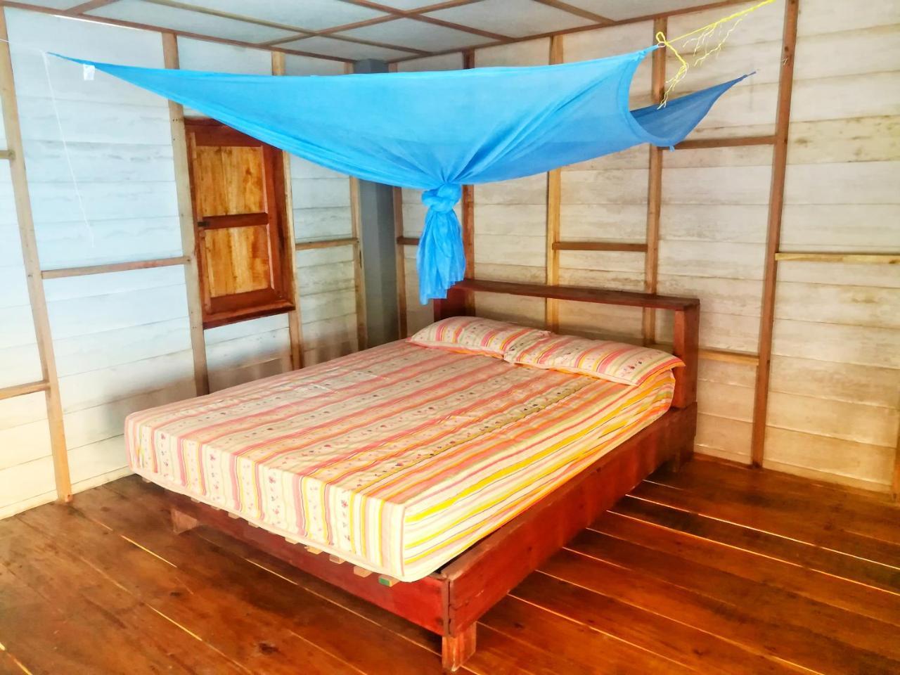 Lae Tawan Guest house *