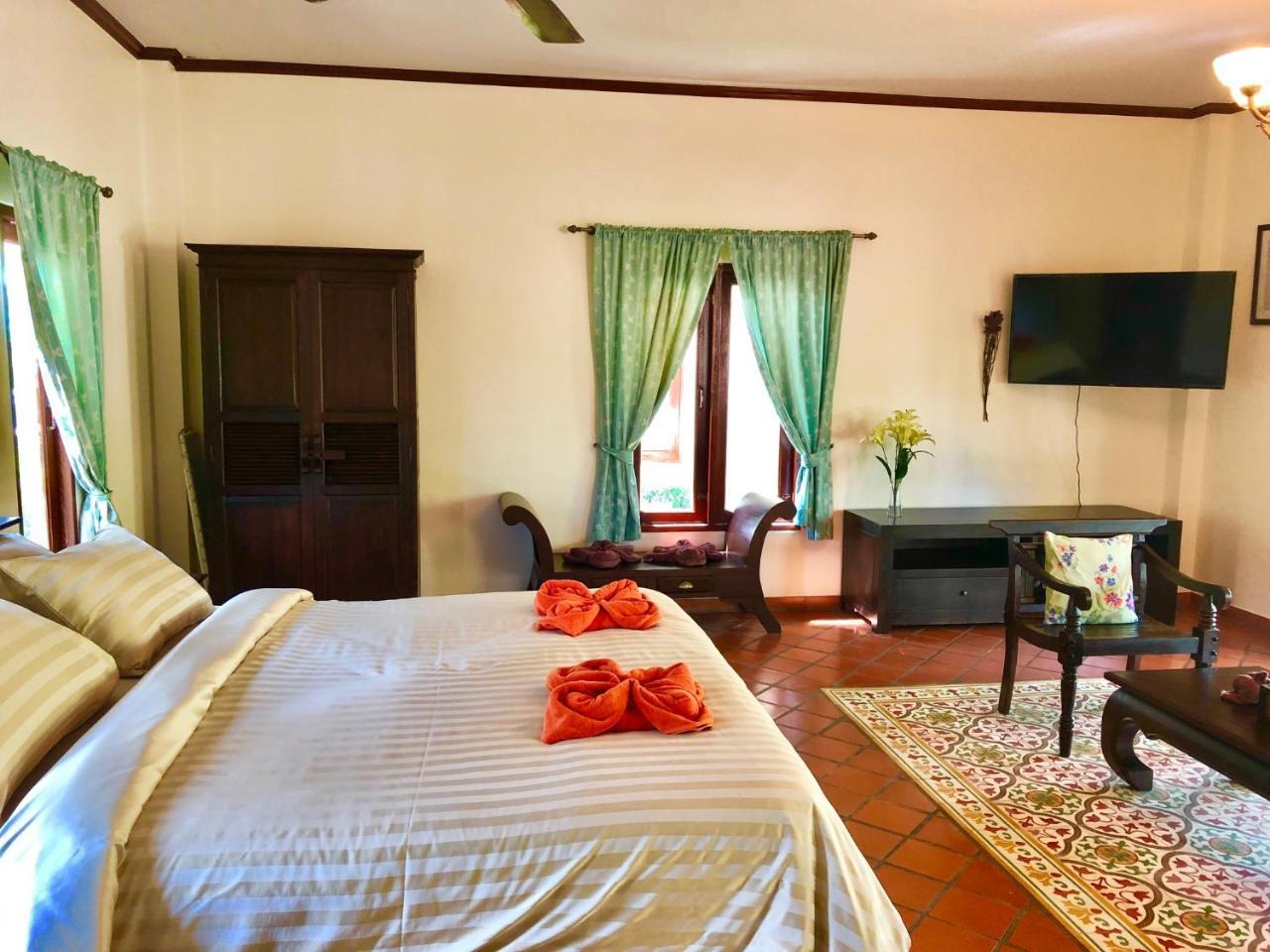 Hotel Chalong Oasis & 4*