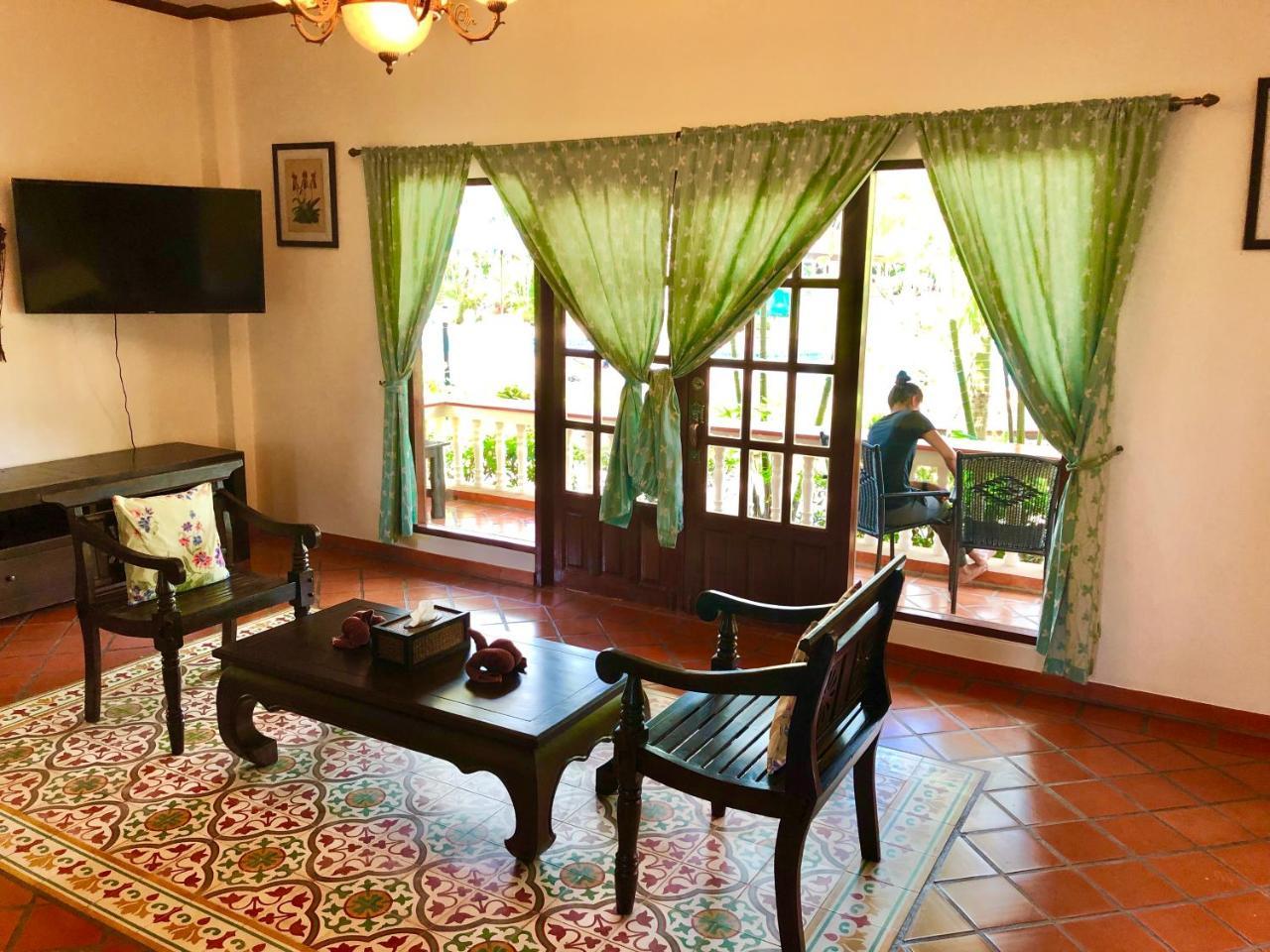 Chalong Oasis &