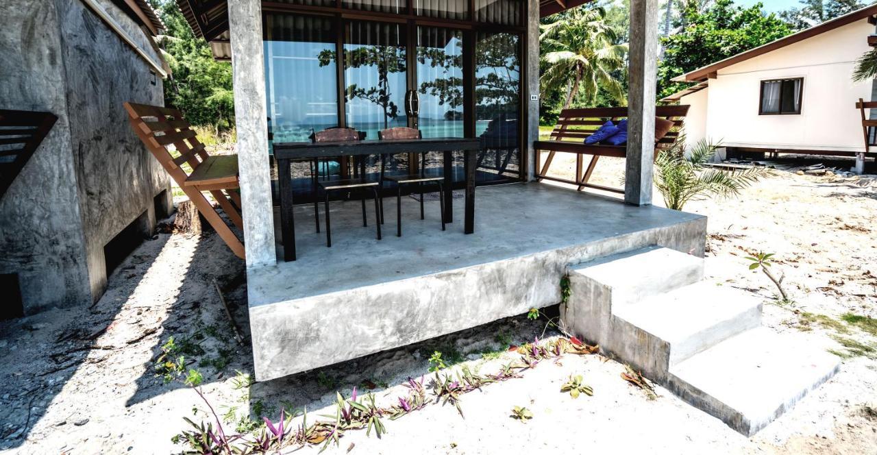 Beachub - Coworking Village Hotel