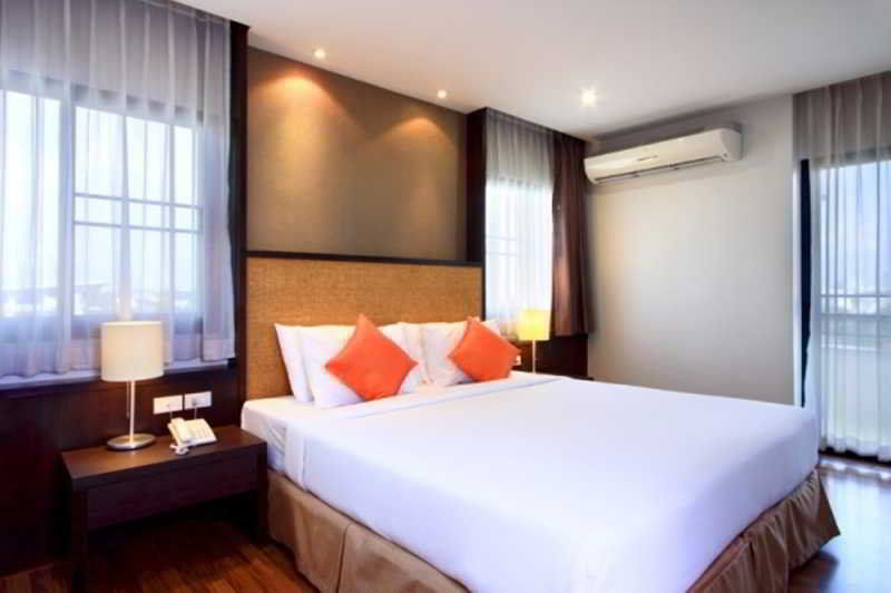 The Grand Napat