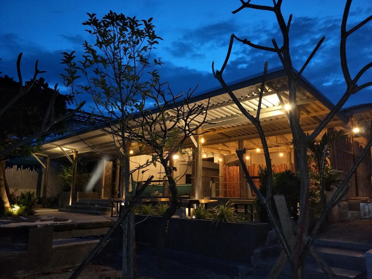 Sea House Hotel 3*