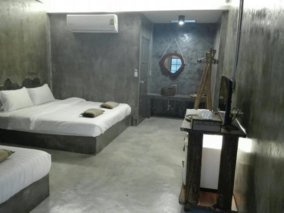 Sea House 3*