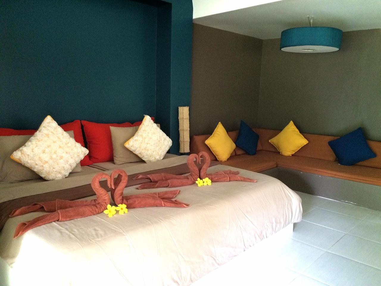 Resort Phayam