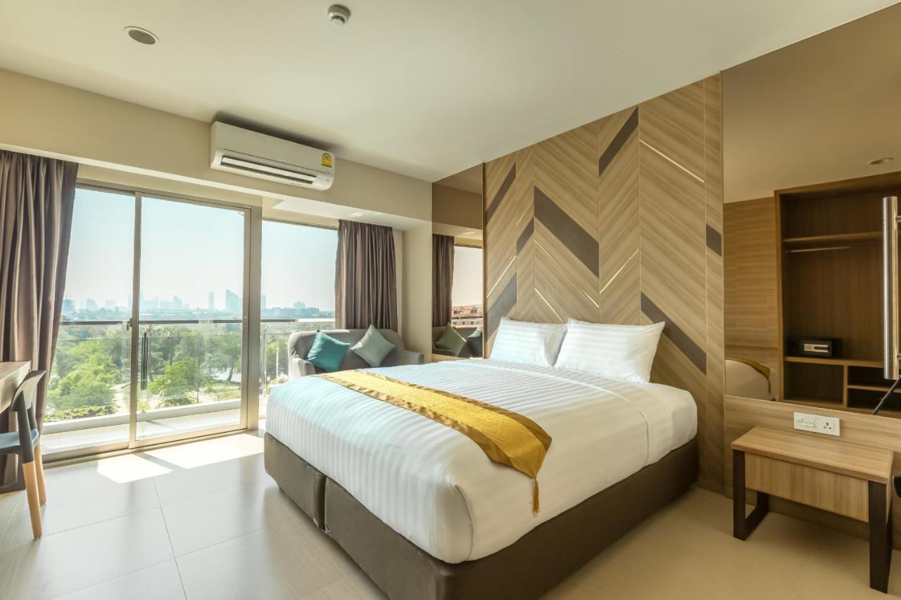Hotel Paragon Grand