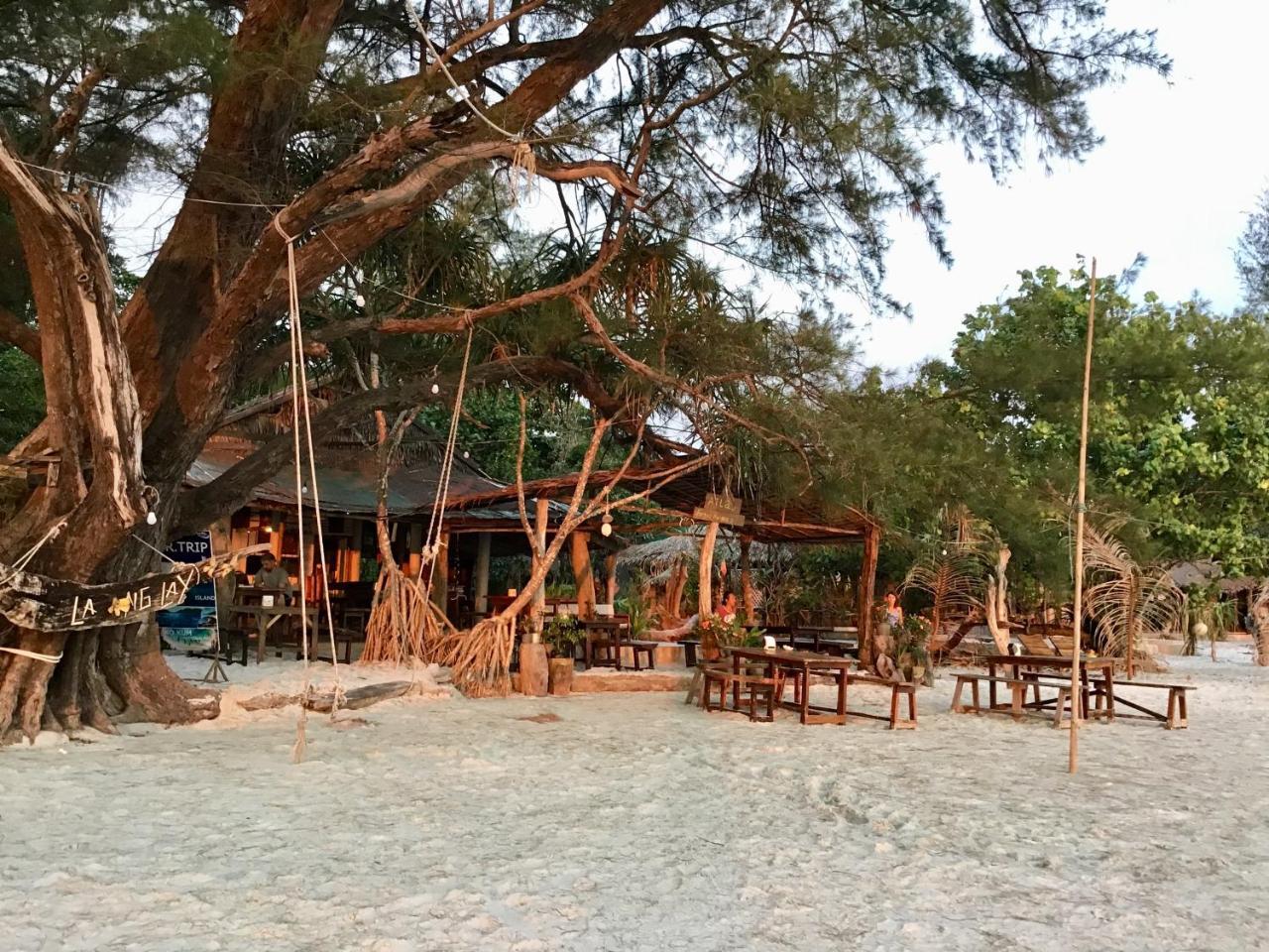 Resort La Ong Lay Koh Phayam