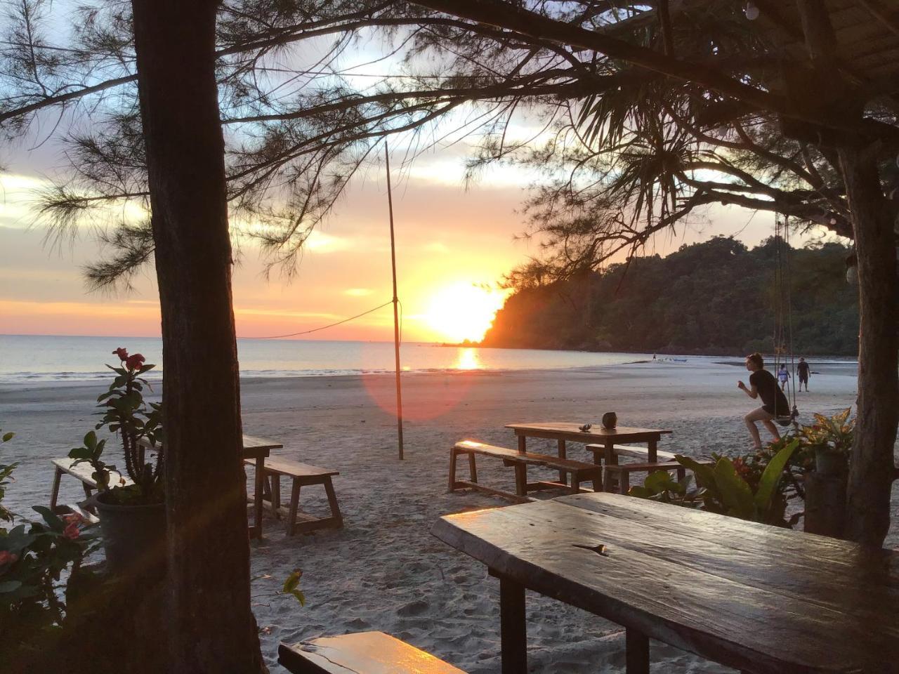 La Ong Lay 2* Koh Phayam