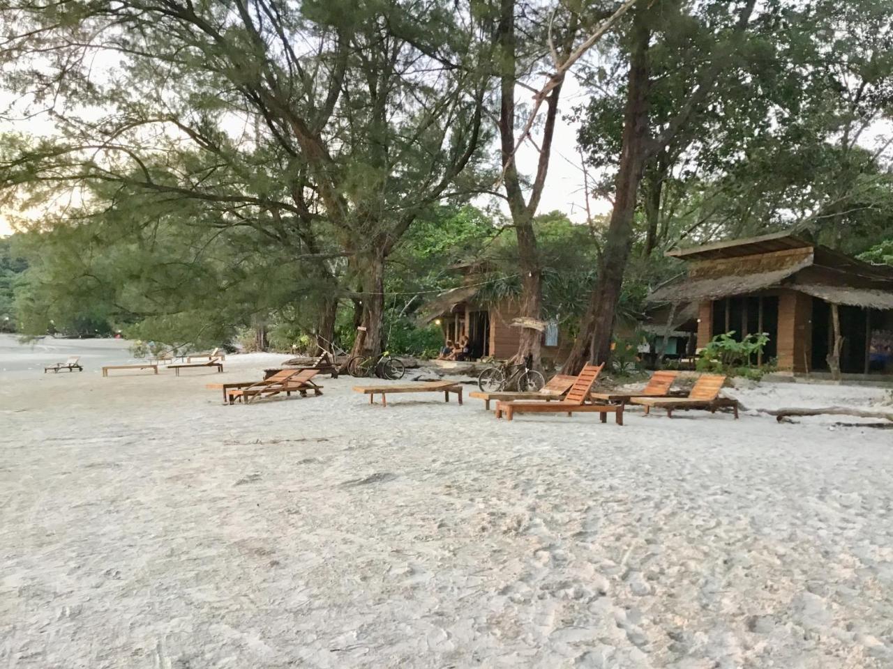 Resort La Ong Lay Koh Phayam