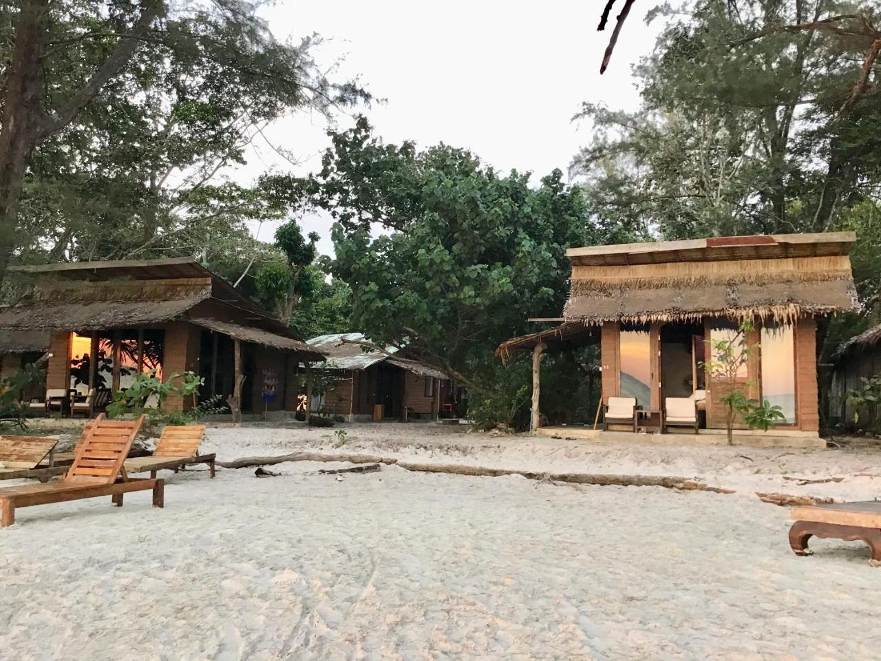 La Ong Lay Resort Koh Phayam
