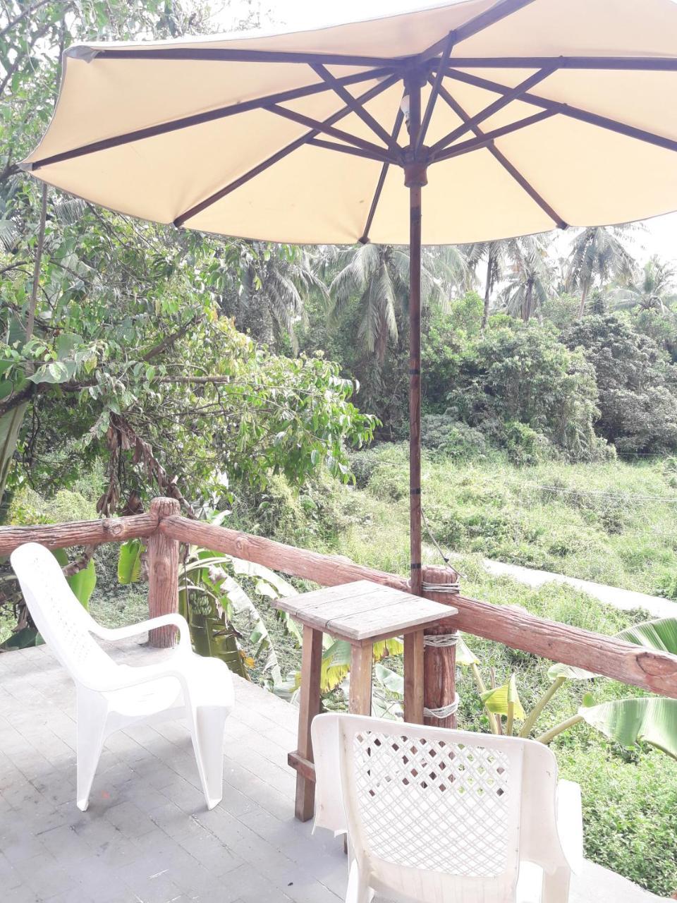 Jj & Jj Seafood Resort Koh Phayam