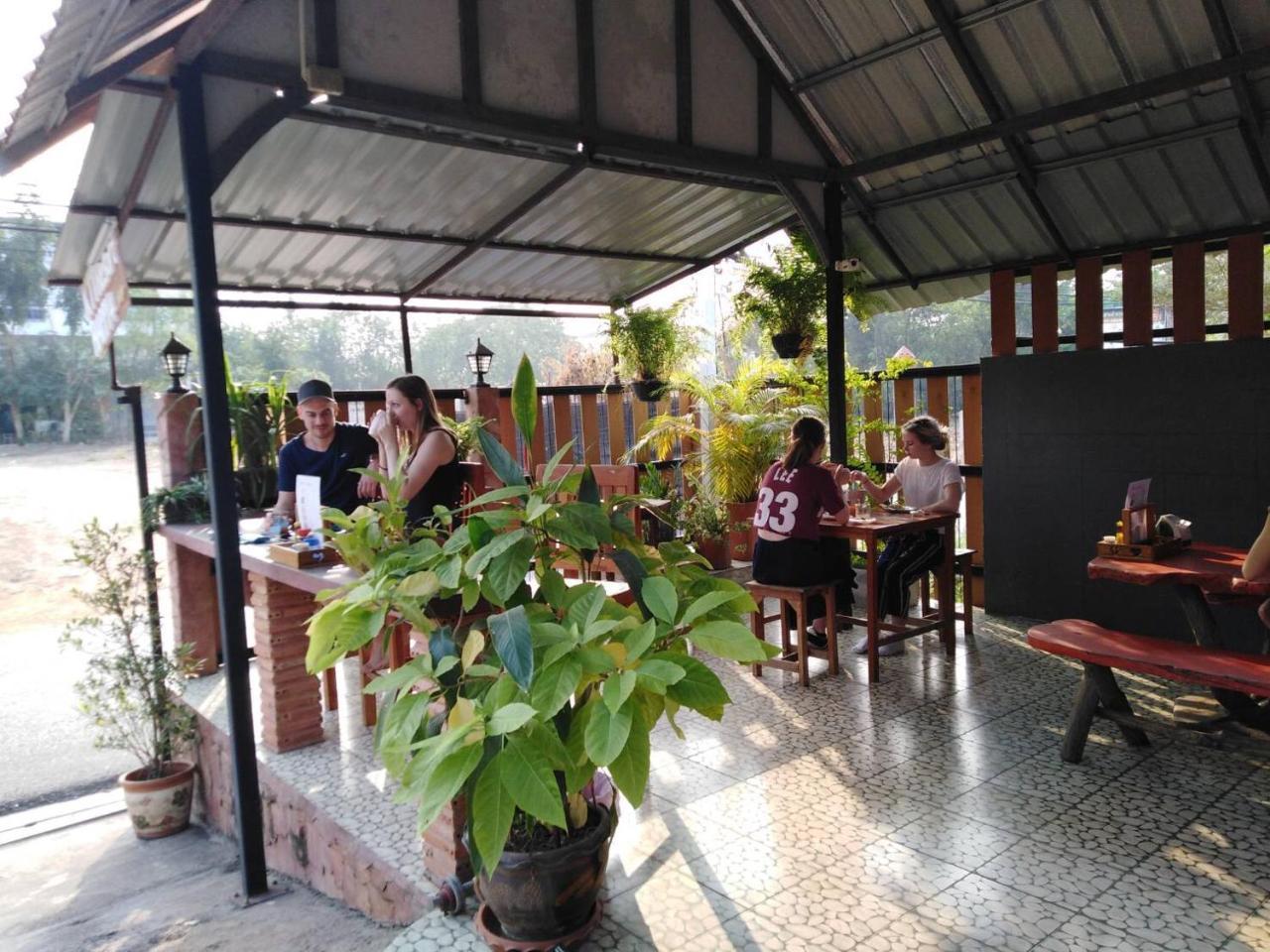 Ktt And Motorbike & Bicycle For Rents Guest house 2*