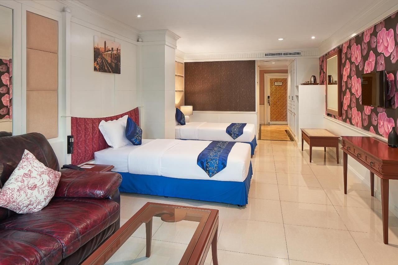 Floral - Dolphin Circle Resort 4*