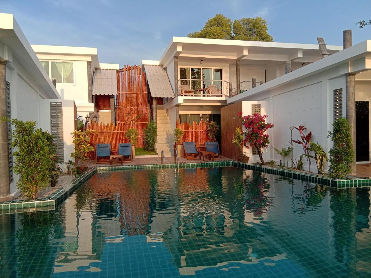 Yao Yai 4*