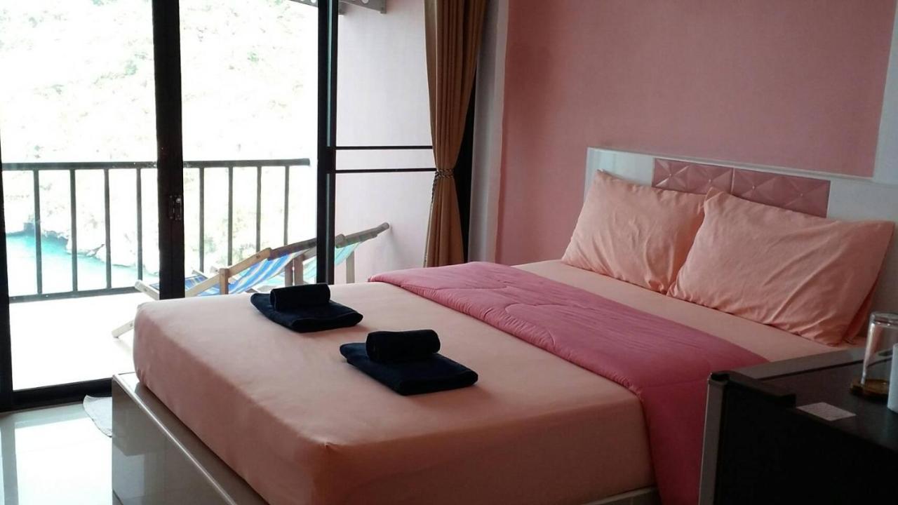 Ocean View - Ko Si Chang