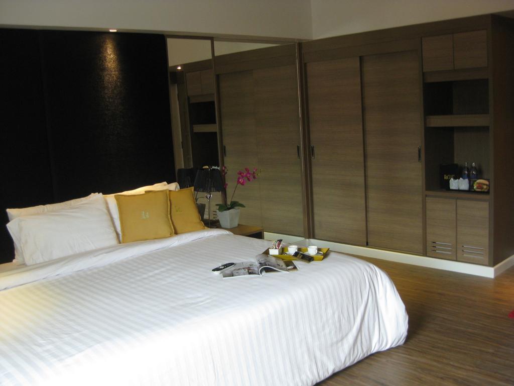 Golden Cliff House Pattaya